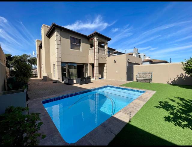 4 BEDROOM HOUSE FOR SALE IN PARKLANDS